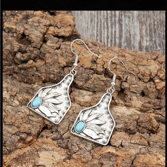 Boho Silver and Turquoise Geometric Sunflower Design Drop Earrings - Picture 1 of 6